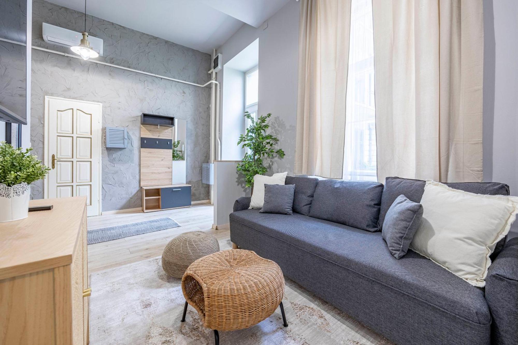 Hidden Gem With Terrace On The Andrassy Fashion Road Apartment Budapesta Exterior foto